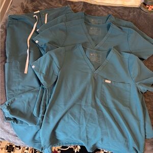 Figs Teal Scrub Set with V-Neck and Drawstring